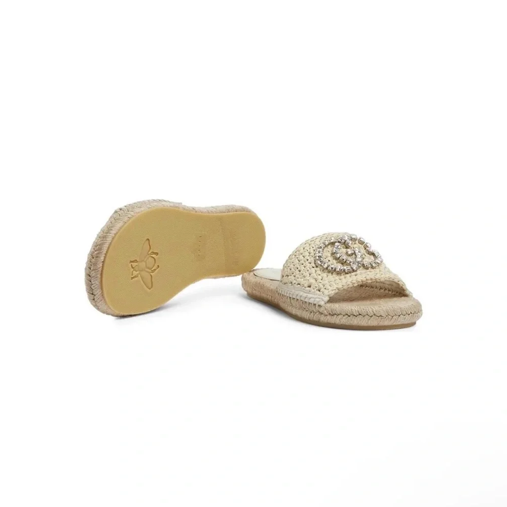 ❗️SOLD❗️GUCCI Cora Crystal GG Logo Raffia Slides Mules
Espadrille Sandals Shoes - Picture 10 of 12